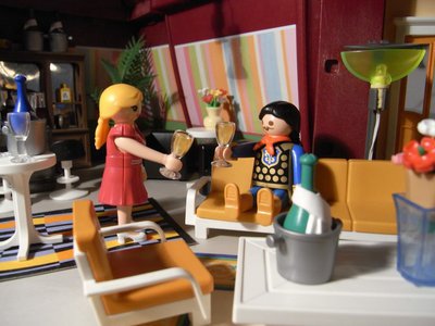 Gary2.JPG (72.69 KiB) 960 mal betrachtet Wie wäre es mit einem Gläschen Sekt zur Beruhigung?