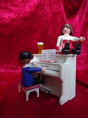 galaaftershow30.jpg