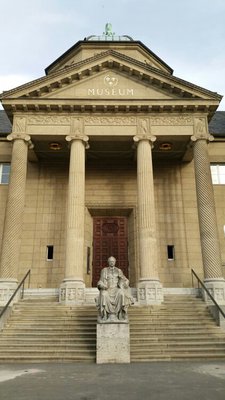2016-09-28 17.49.22.jpg (231.19 KiB) 3651 mal betrachtet Goethe-Denkmal