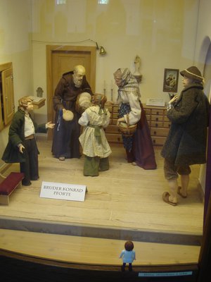 xAÖ 17 - Mai 2017.jpg (190.68 KiB) 3768 mal betrachtet Klosterpforte: Diorama