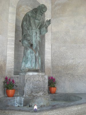 xAÖ 15 - Mai 2017.jpg (196.29 KiB) 3770 mal betrachtet Bruder Konrad Brunnen