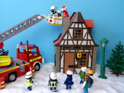 grisu-Weihnachtsmann klemmt 1-800x600.JPG