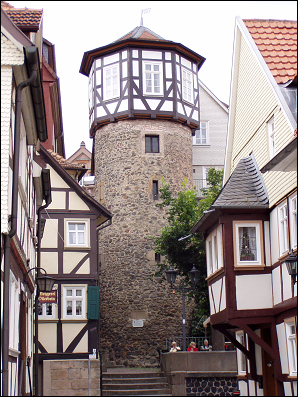 180px-Lat_Ankerturm.jpg