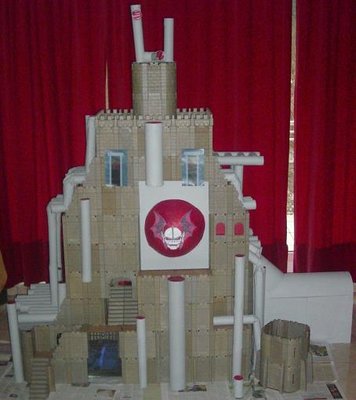 Fright Zone Hintereingang (mit Rohren, fertig).JPG