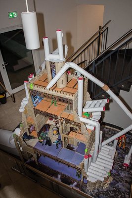 Fright Zone offene Seite von oben rechts.jpg