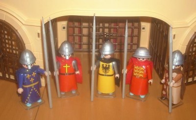 5 Ordensritter (Ntanny Custom).JPG (59.88 KiB) 8906 mal betrachtet 5 Ordensritter (Ntanny Custom).JPG