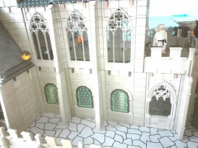 Kirche Fenster.jpg (136.38 KiB) 2633 mal betrachtet Kirchenfenster
