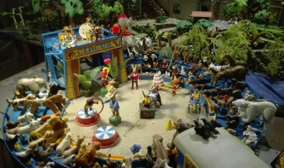 Hereinspaziert.jpg (150.38 KiB) 3163 mal betrachtet Hereinspaziert.jpg