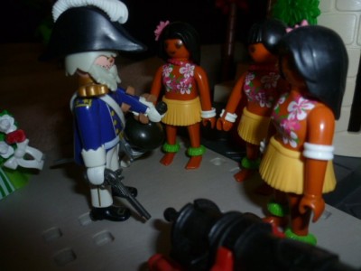 P1100730.JPG (74.04 KiB) 4634 mal betrachtet Nun, Ihr kleinen Südseefrüchtchen..... Ich bin Admiral, soll ich euch einige Seemannsgeschichten erzählen, Ihr süßen..... ;-P<br /><br /><br />Oh, wie schön, Seemannsgarn, von einem alten Mann, aber gerne doch, fangen sie an rumzuspinnen...... hihihi....