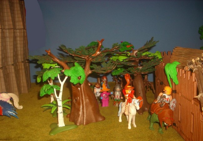A14 22 Orko & die Masters folgen durch den Wald.JPG