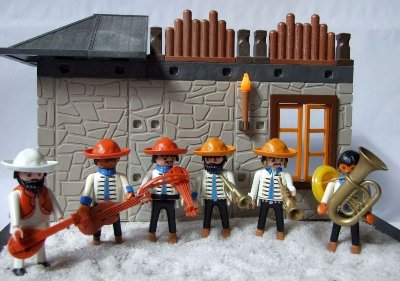 mariachi 012_k.jpg (85.1 KiB) 29681 mal betrachtet Die Nordsee-Mariachi...