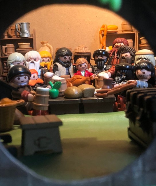 Thorin bei Bilbo Beutlin.jpg (130.27 KiB) 5251 mal betrachtet Thorin bei Bilbo Beutlin.jpg