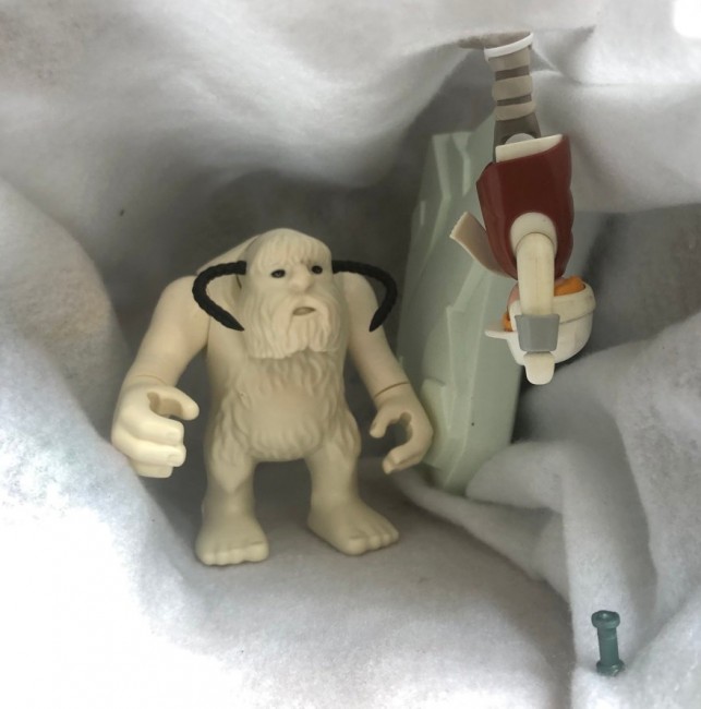 Wampa Höhle 2.jpg (76.75 KiB) 6232 mal betrachtet Wampa Höhle 2.jpg