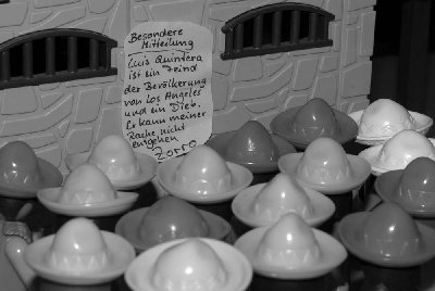 m-Szene 9-22.jpg (78 KiB) 1758 mal betrachtet „El Zorro, Zorro....Zorro“