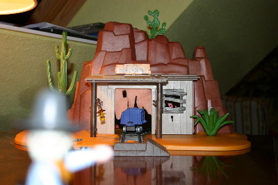 playmo141_781.jpg