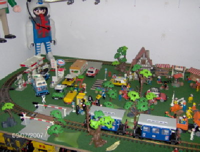 Playmo 07.07 001a.jpg
