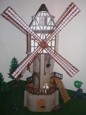 P3210449_450_600 klein Windmühle Vorderansicht.jpg