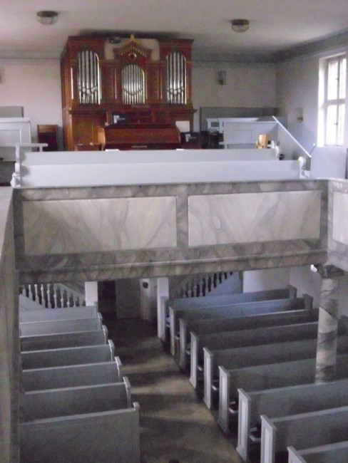1a Georgskirche innen.jpg