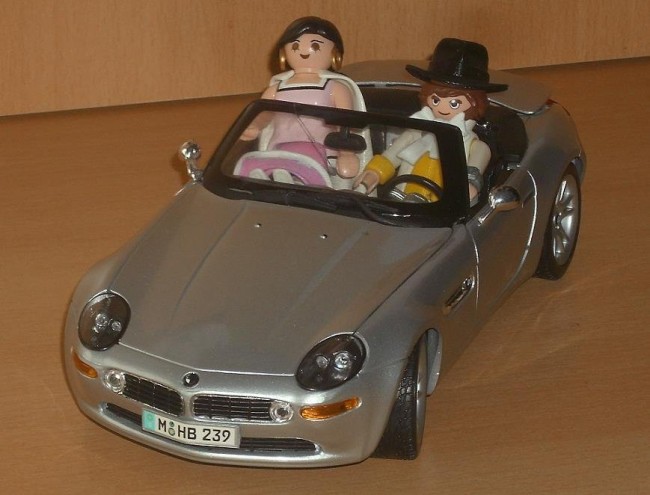 Gutekerstin & Larry Fewhigh im BMW (Bild).JPG