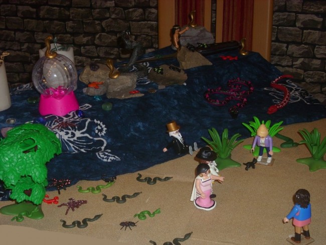 Bild 6 Strandparty mit Schlangen.JPG