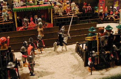 05-03-Gargameel_reitet_in_die_Arena_hinein.jpg