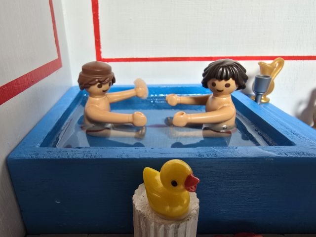 2025 zwei Männer im Bad.jpg