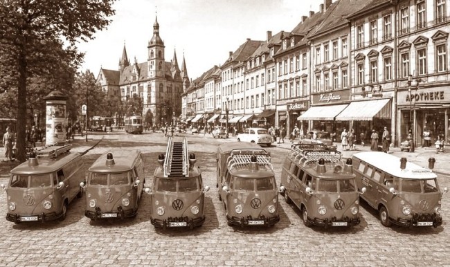 Bulliparade KI 1 sephia.jpg