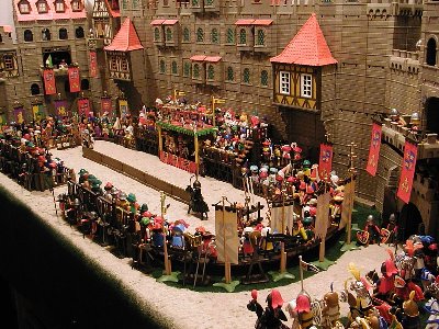 12-Duell_beginnt.jpg (218.12 KiB) 1089 mal betrachtet 12-Duell_beginnt.jpg