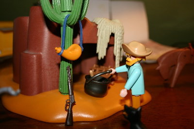 playmo228_184.jpg