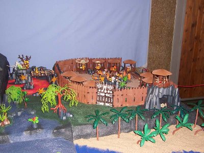 100_5035.JPG (112.43 KiB) 1365 mal betrachtet Eingeborennen Dorf