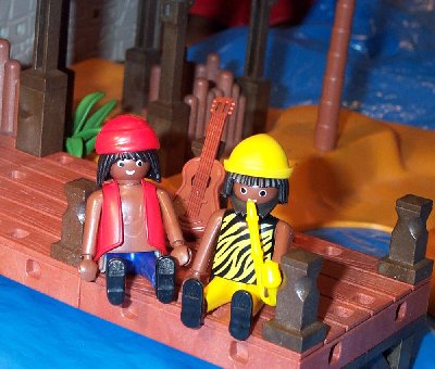 Rastas 1.jpg (206.28 KiB) 1478 mal betrachtet zwei Rastas beim Reasonig (eine Gesprächsform der Rastas)über einer Glühenden Pfeife, auch &quot;Chalice&quot; genannt