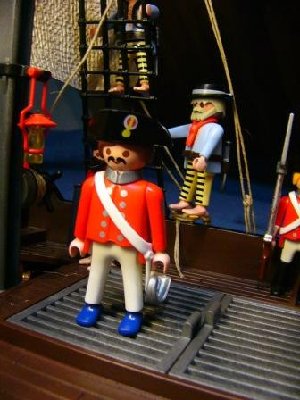 Regata KW (10).JPG (29.62 KiB) 3402 mal betrachtet Sergeant Archer wird auch teilnehmen auf'm Renown....<br />Die HMS Renown hat vier Marines am bort: Soldaten, Armstrong, Brown, Skinner und Collins