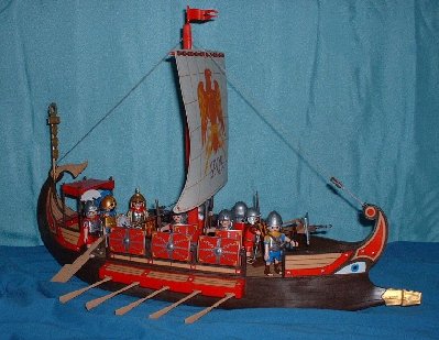 Galeere_F.jpg (102.88 KiB) 1099 mal betrachtet Die Galeere auf dem Weg nach Plymouth dem Starthafen der Regatta